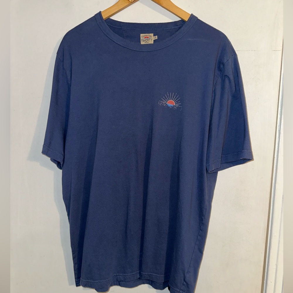 XL Faherty graphic T-shirt